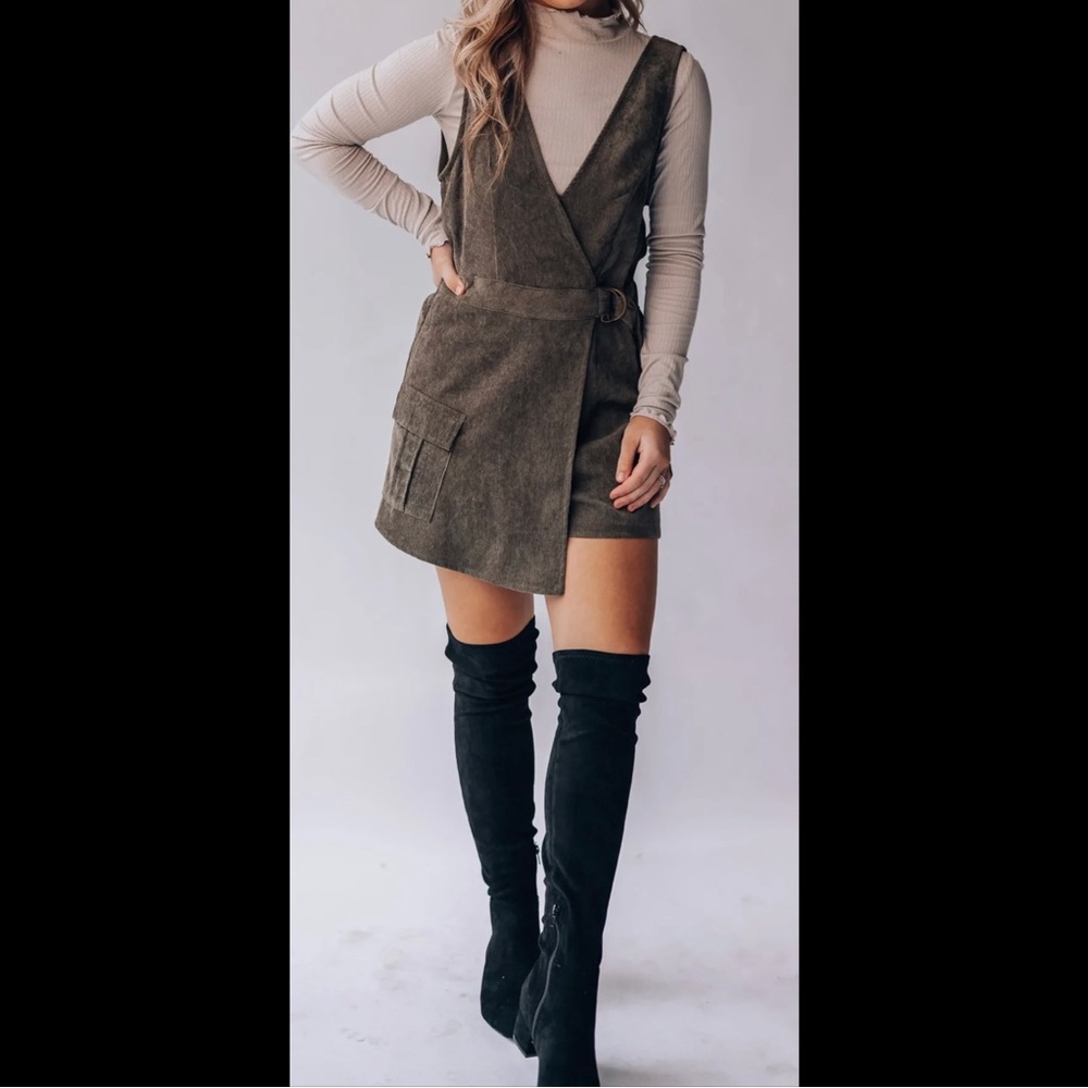 🆕 Just Darling Overall Romper (Olive)